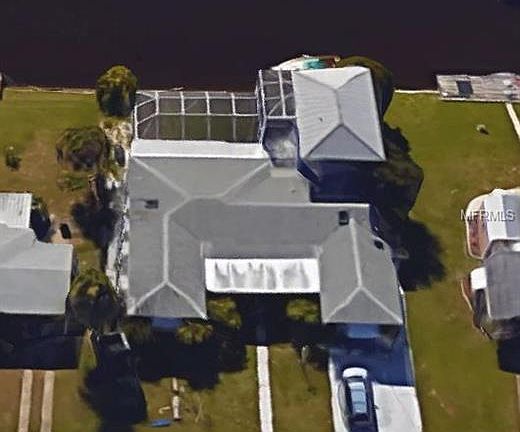 2nd image of 661 Sharon Cir