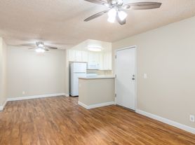 Willow Creek Apartments
