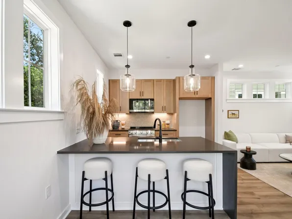 2410 Drew Ln Unit 5, Austin, TX 78748