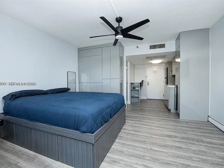 19201 Collins Ave #339 — Photo 8