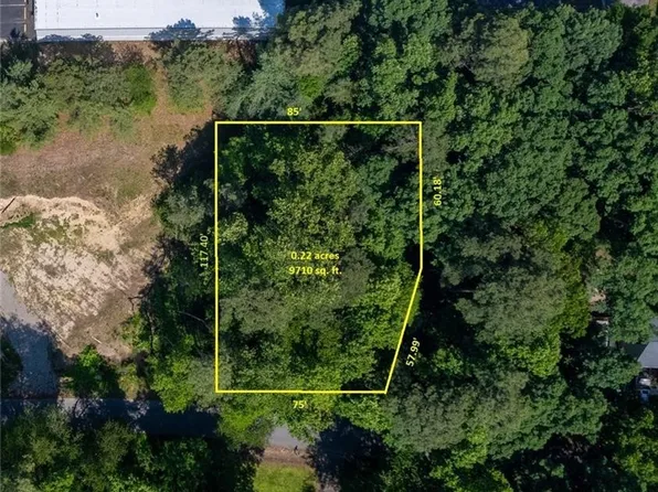 11625 Oak Rd, Chester, VA 23831