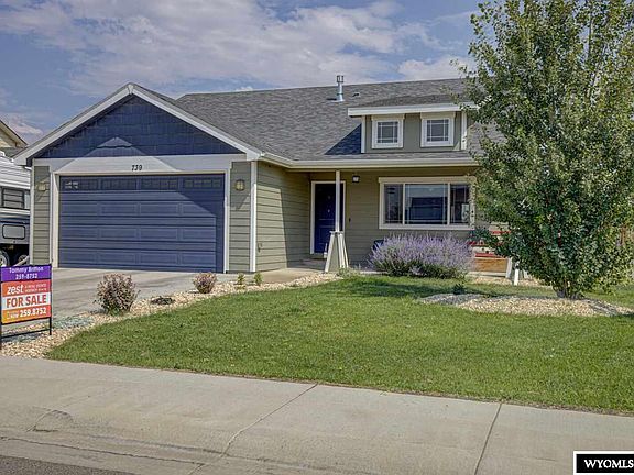 5th image of 739 Camp Davis Cir