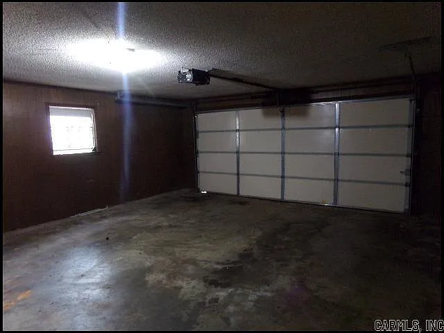 711 Mimi Ln — Photo 13