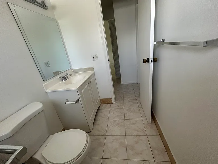 6140 SW 41st Ct #1 — Photo 24
