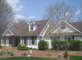 157 Spring Mills Rd, Milford, NJ 08848