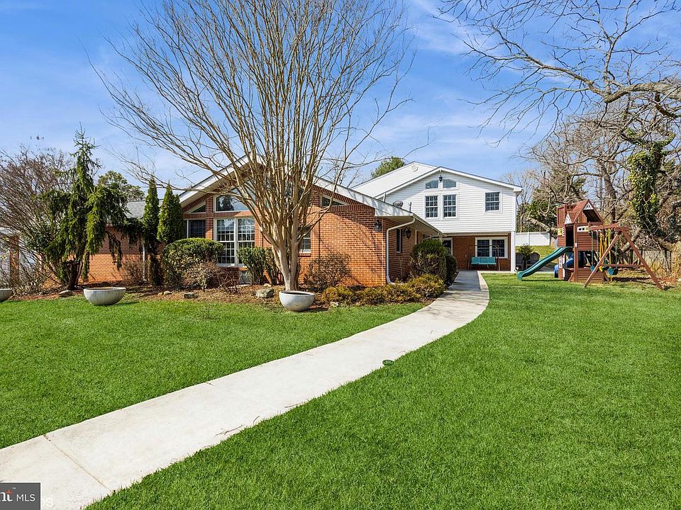 1st image of 7908 Ivy Ln