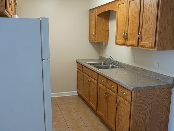 5th image of 100 N Griffin St #6