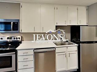 102 Summit Ave N #6, Kent, WA 98030