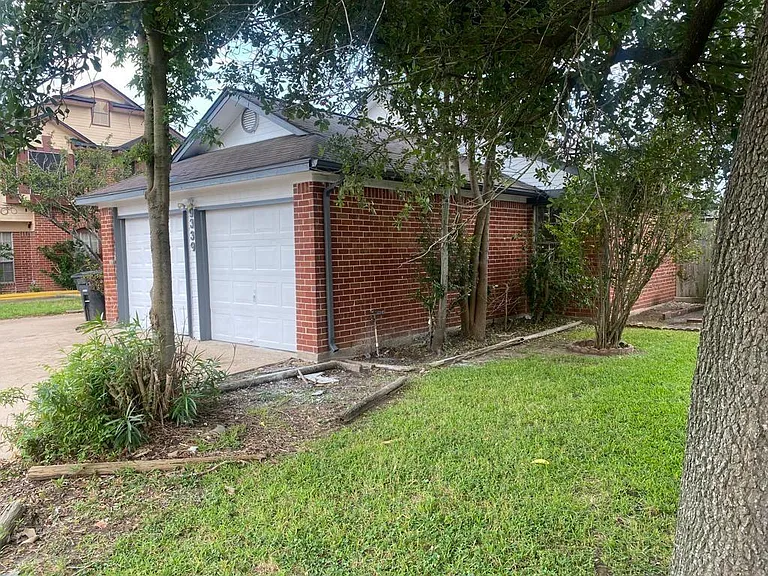 9339 Stonecreek Ln — Photo 26