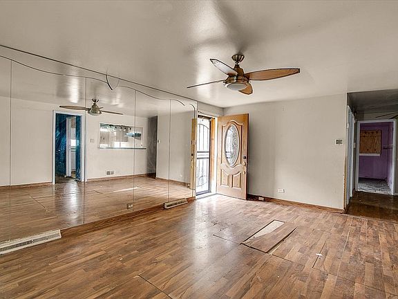 4th image of 8906 S Mackinaw Ave