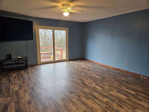 4th image of 1807 Lasswell St