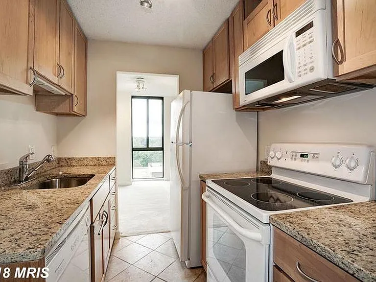 6800 Fleetwood Rd #913 — Photo 14