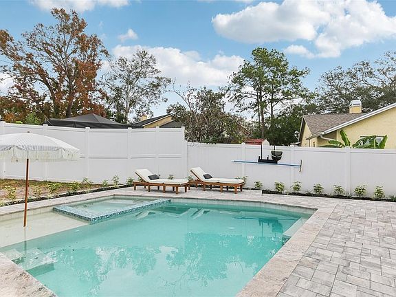 2nd image of 3775 Springhill Cir