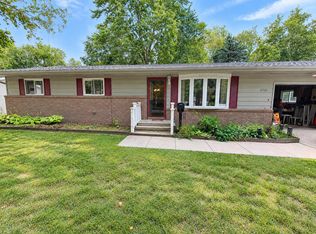3712 Waldo Ave, Midland, MI 48642