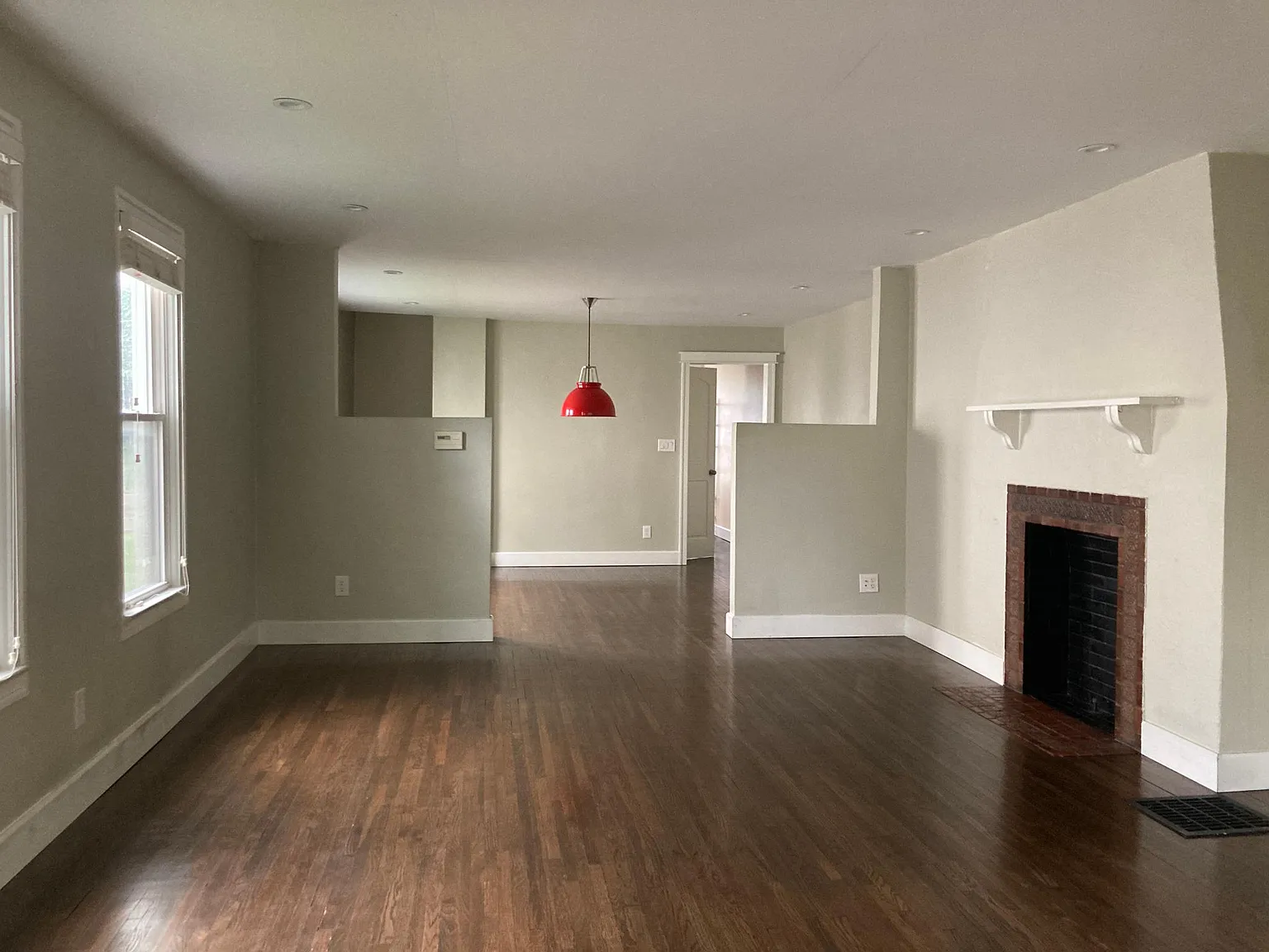 3 bed, 1500 sqft, $2,300 — Photo 4