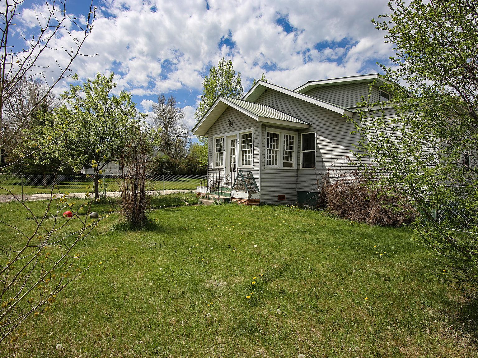 310 Coffeen St, Ranchester, WY 82839 Zillow