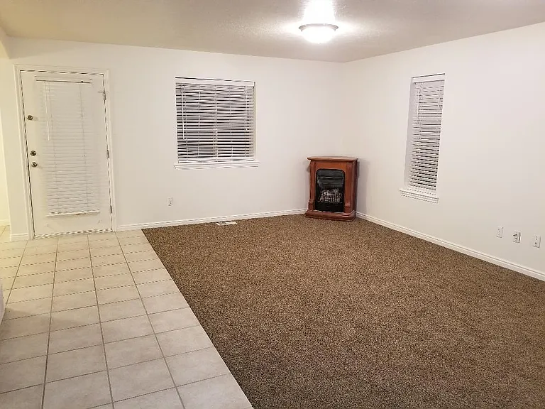 729 S Apple Grove Ln — Photo 5