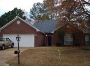 210 Mandarin Dr, Brandon, MS 39047