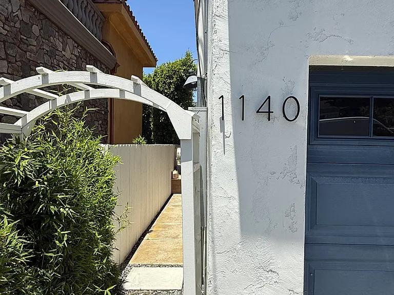 1140 Pearl St — Photo 39