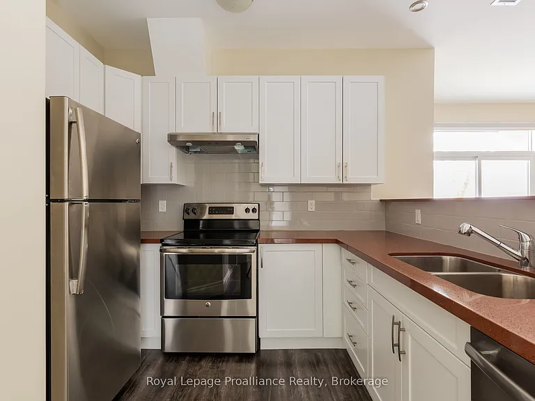 863 Abbey Ln #206 — Photo 6