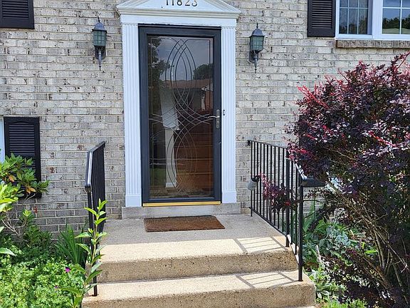 4th image of 11823 Sylvia Dr