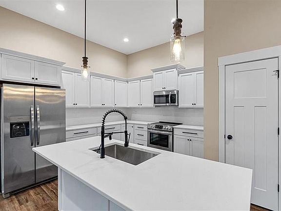 5th image of 9049 E 51st St