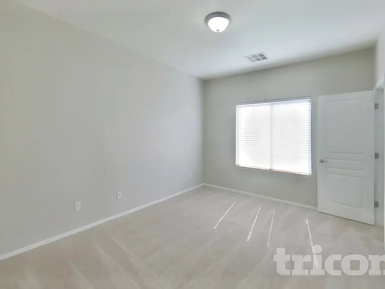1154 E Canyon Trl — Photo 11