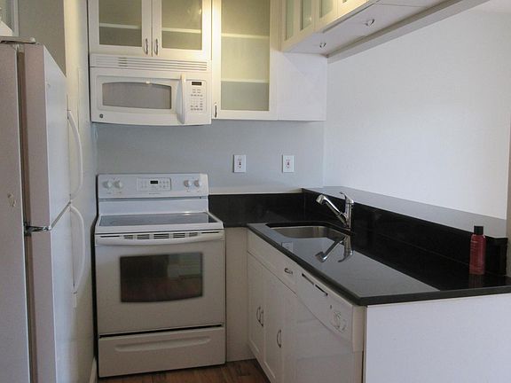 4th image of 1301 S Howard Ave #1301