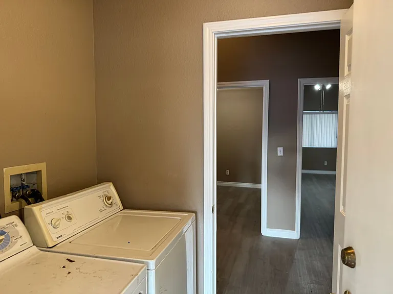 3736 Rose Canyon Dr — Photo 18