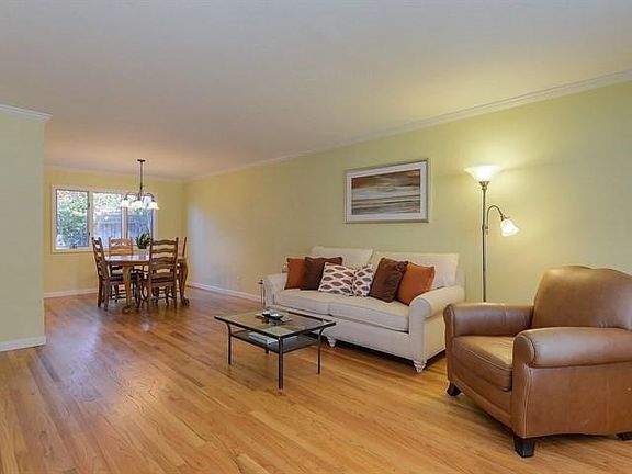 4th image of 5064 Hawley Ct