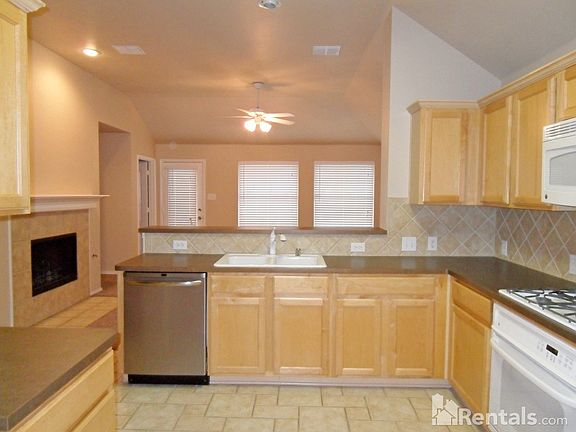 2nd image of 1709 River Oaks Dr