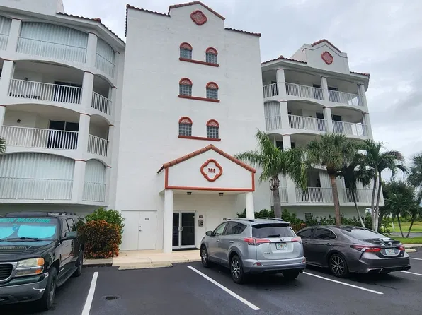 768 Lago Dr Unit 401, Cape Canaveral, FL 32920