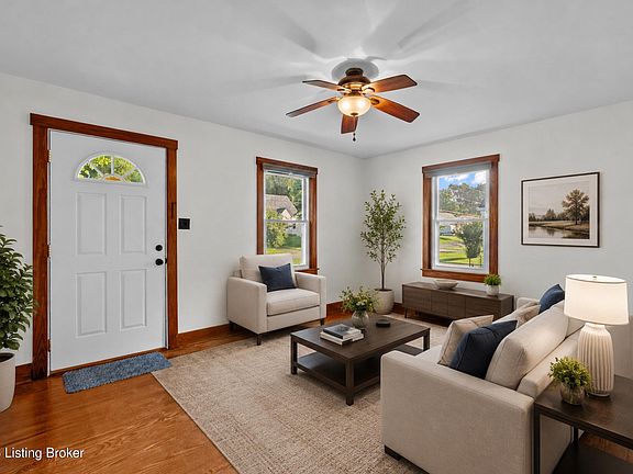 4th image of 1522 McKay Ave