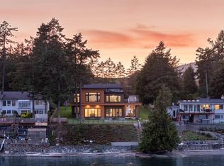 8213 Lochside Dr, Central Saanich, BC V8M 1T9