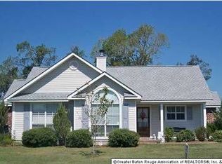 13449 Meadow Crossing Dr, Walker, LA 70785