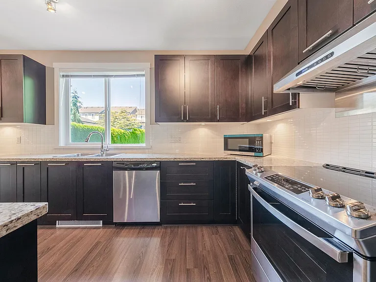 3445 Wilkie Ave #13 — Photo 7