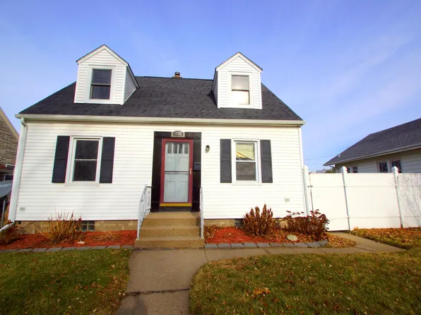 1120 Brown St, Bettendorf, IA 52722