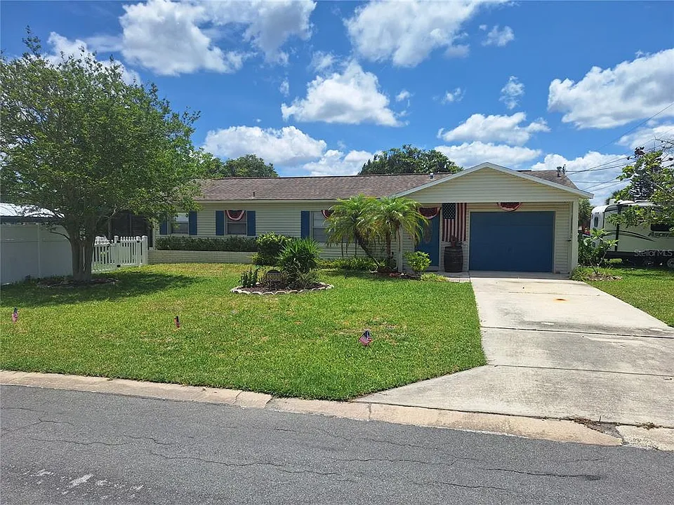 3300 Sea Grape Dr
