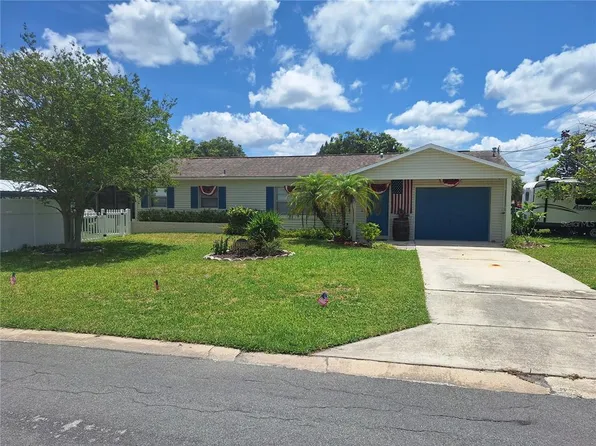3300 Sea Grape Dr, Hernando Beach, FL 34607