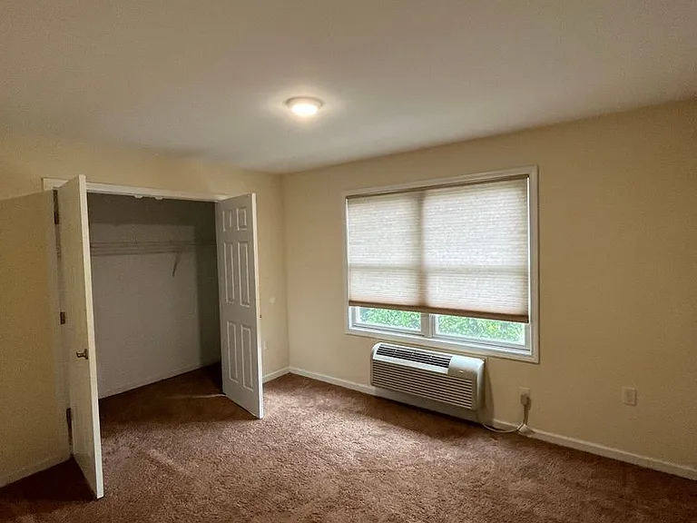 309 Suydam St — Photo 11