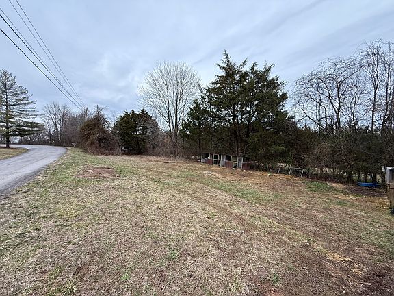 2nd image of 1037 Doc Adams Rd