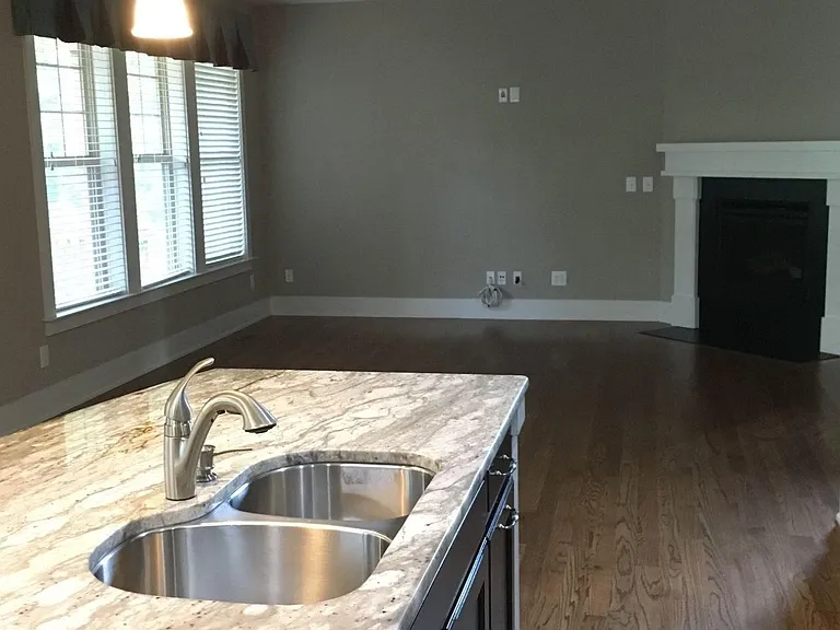 224 N Serenity Hill Cir — Photo 4