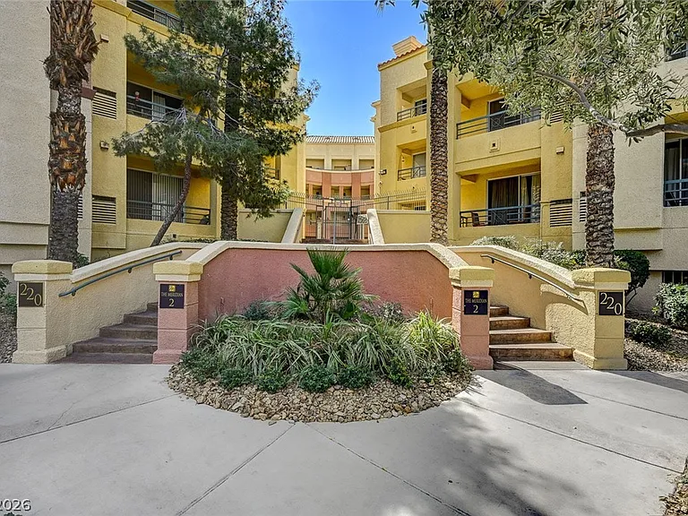 210 E Flamingo Rd #208 — Photo 33
