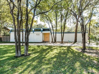 704 Oakmont Ln N, Fort Worth, TX, 76112