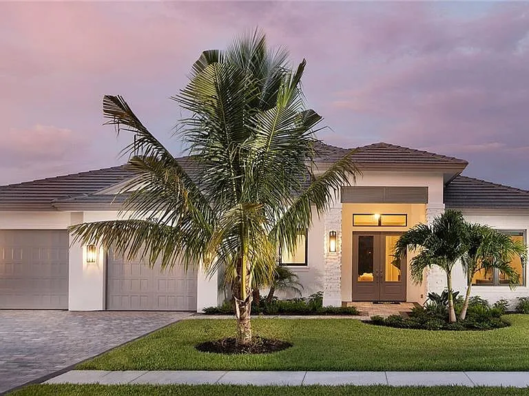 2938 Coco Lakes Dr — Photo 1