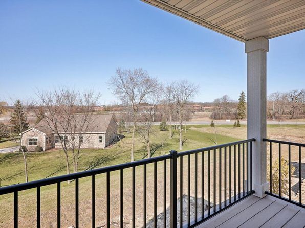 N28W25273 Parkway Ridge CIRCLE -A Bldg 13 Unit 48, Pewaukee, WI 53072