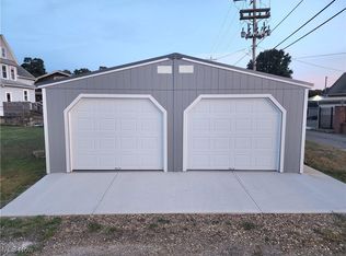 509 Cambridge Rd, Coshocton, OH 43812