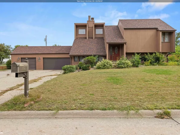 1302 Washington St, Tama, IA 52339