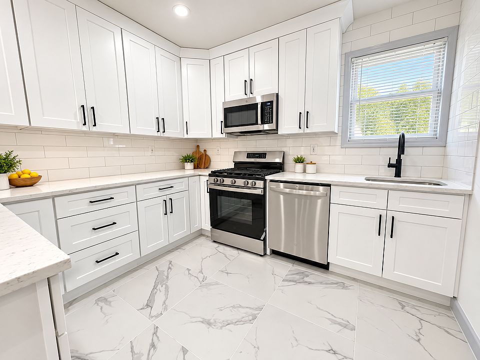 1st image of 13728 229th St #1