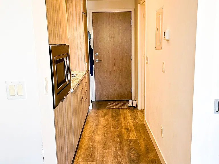 215 Queen St W #809 — Photo 11
